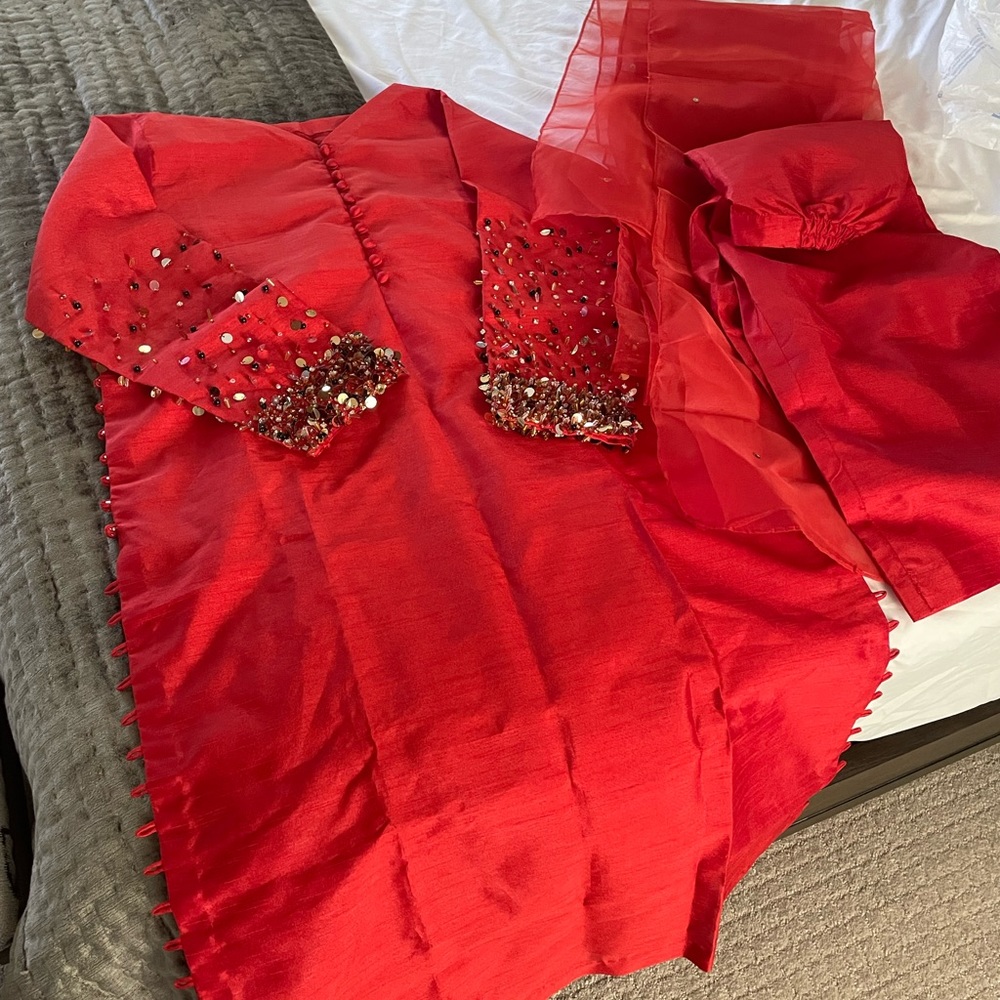 Brand new xl shalwar kameez - Picture 5 of 5